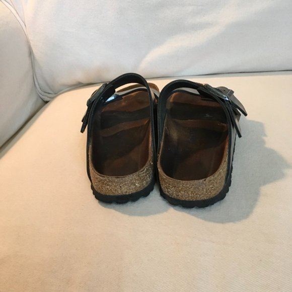 Birkenstock Arizona Metallic Gray Sandal - Picture 4 of 6